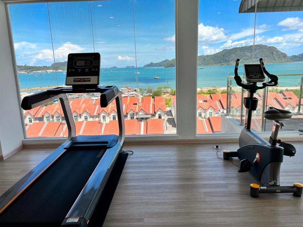 Hillview Cube W/rooftop Pool Apartment Kuah